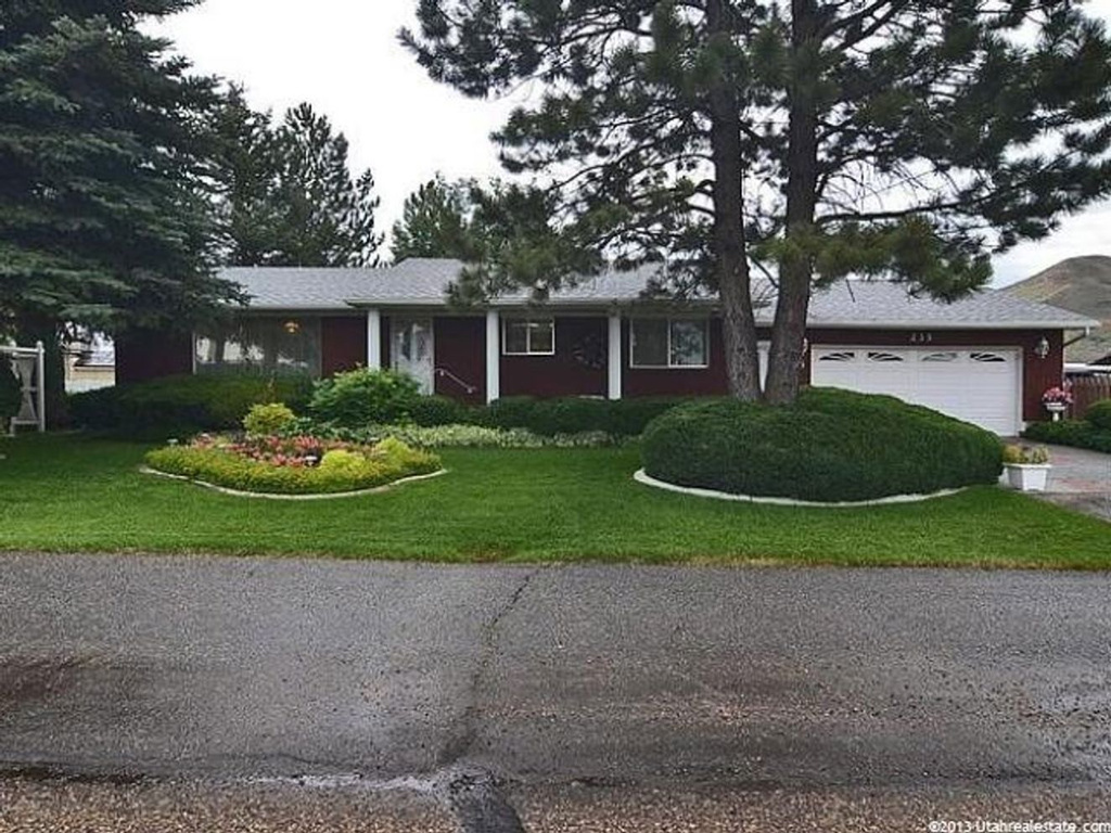 235 W 200 N, Henefer, UT 84033