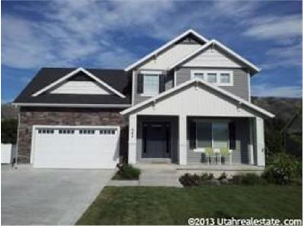 842 S 525 E, River Heights, UT 84321