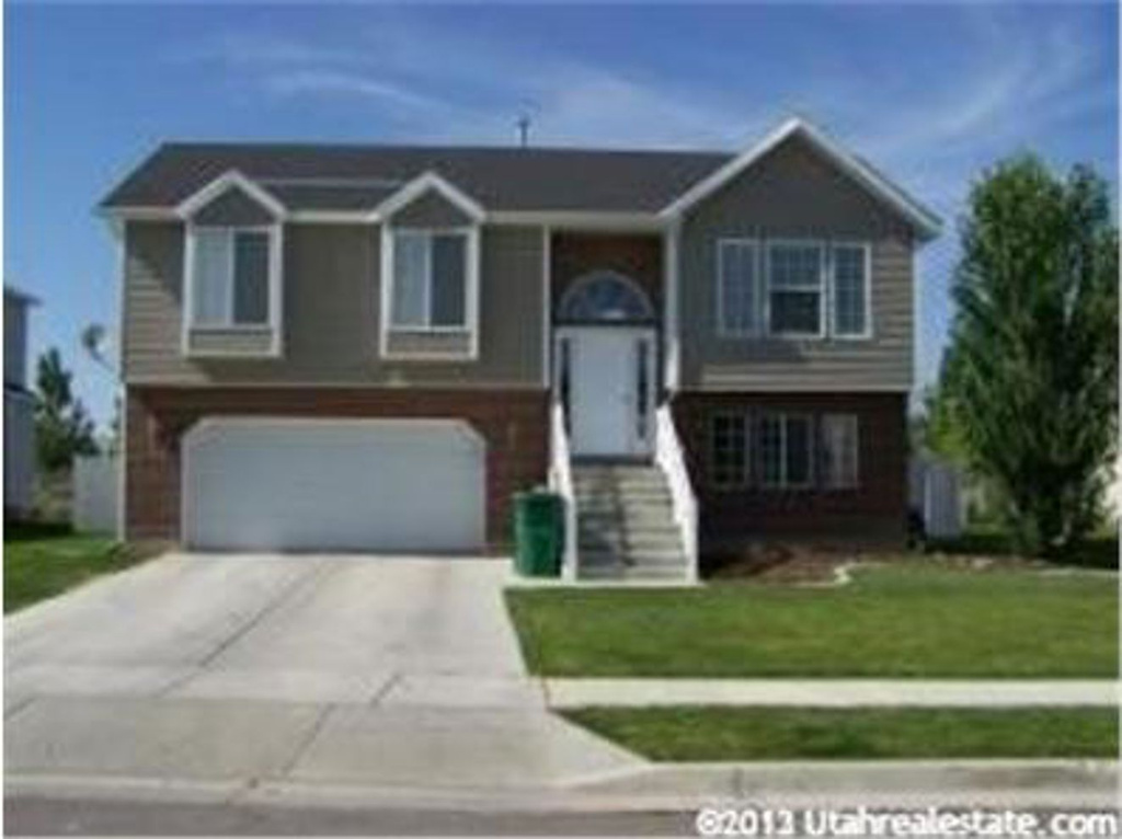 4032 W 4600 S, Roy, UT 84067