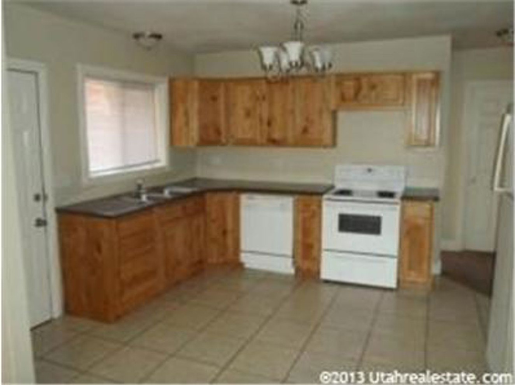 619 28th St, Ogden, UT 84403