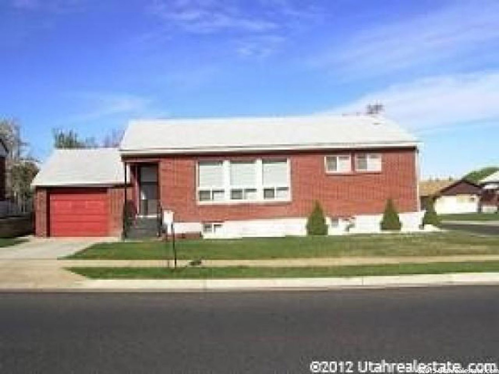 4457 S 300 E, Washington Terrace, UT 84405