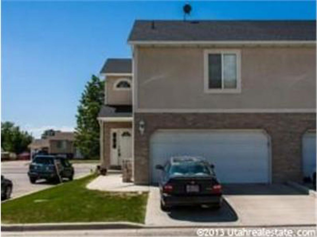 620 N Fairfield Rd E #13, Layton, UT 84041