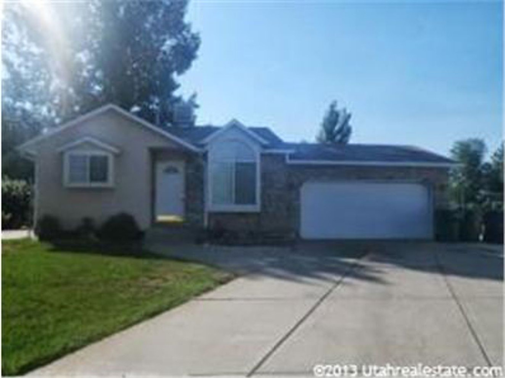 3173 W 5925 S, Roy, UT 84067