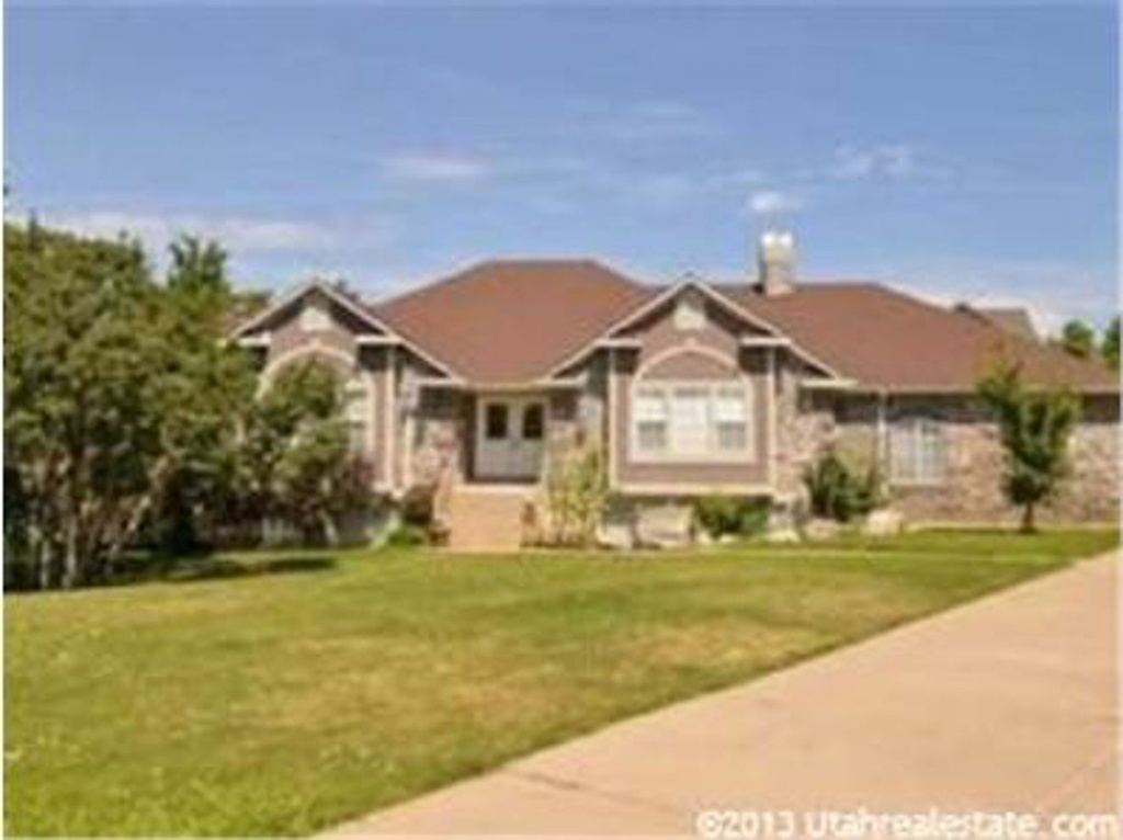 5032 S Old Post Rd, Ogden, UT 84403