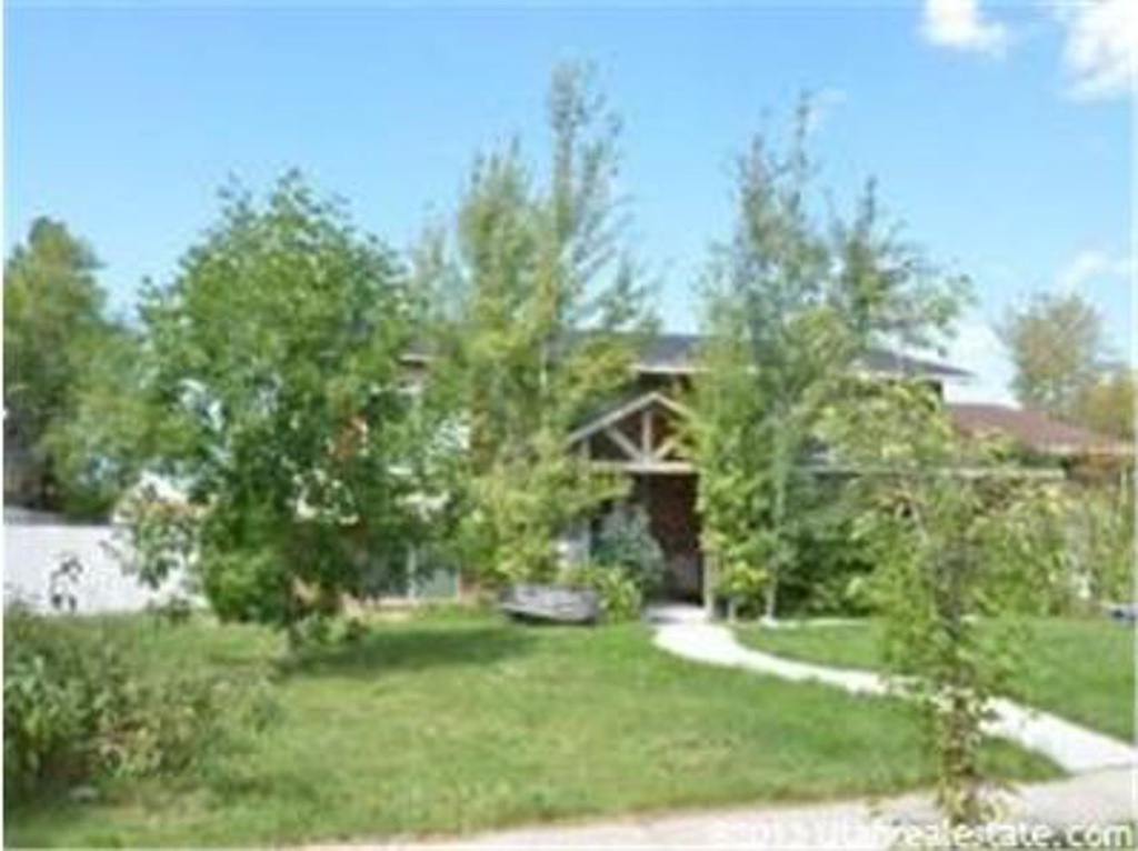 261 E 900 S, Layton, UT 84041