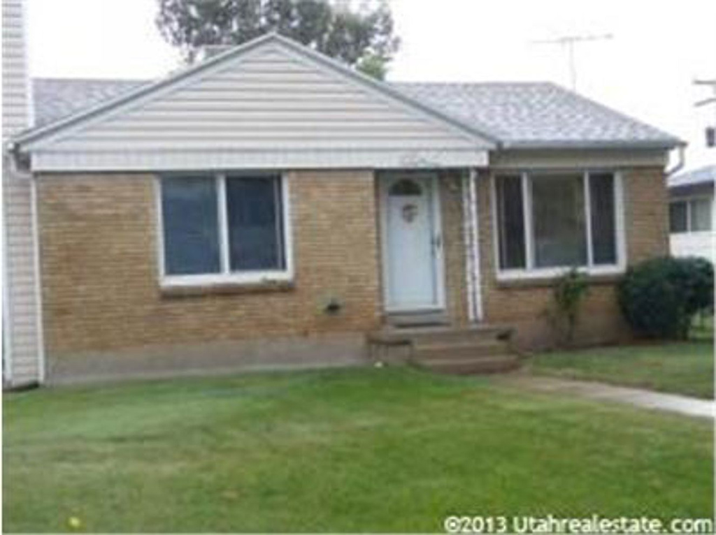 5945 S 2600 W, Roy, UT 84067