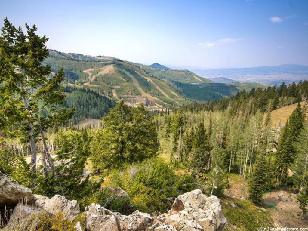 11 Ruby Hollow Dr #8, Deer Valley, UT 84060