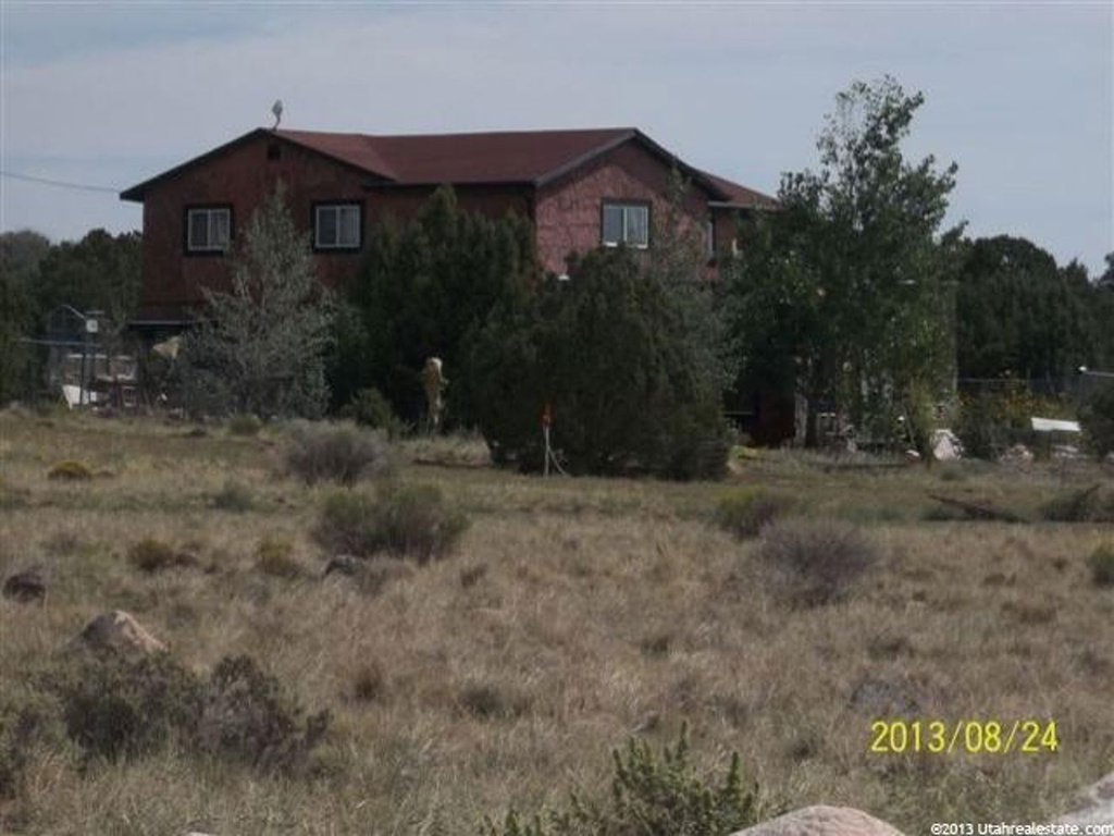 250 River Rd, Torrey, UT 84775