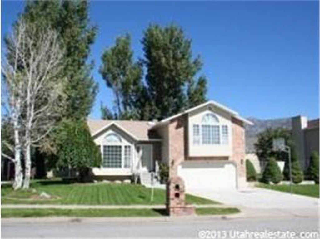 2261 E 3350 N, Layton, UT 84040