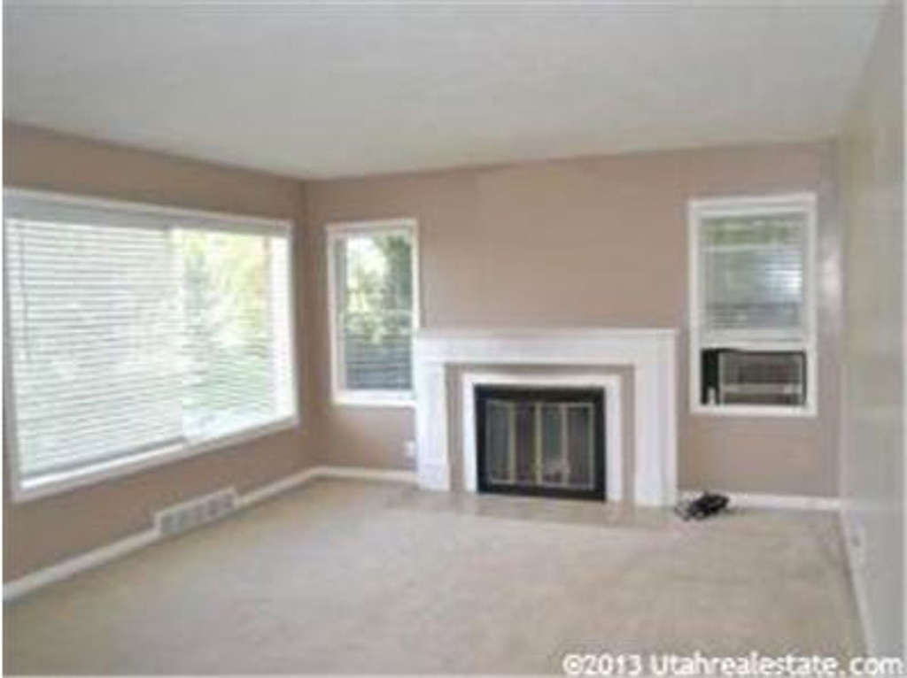 1325 E Walcott St S, Ogden, UT 84403
