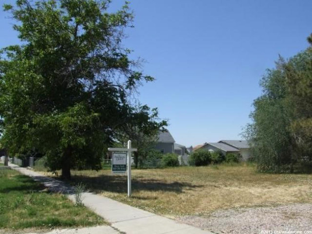 Syracuse, UT 84075