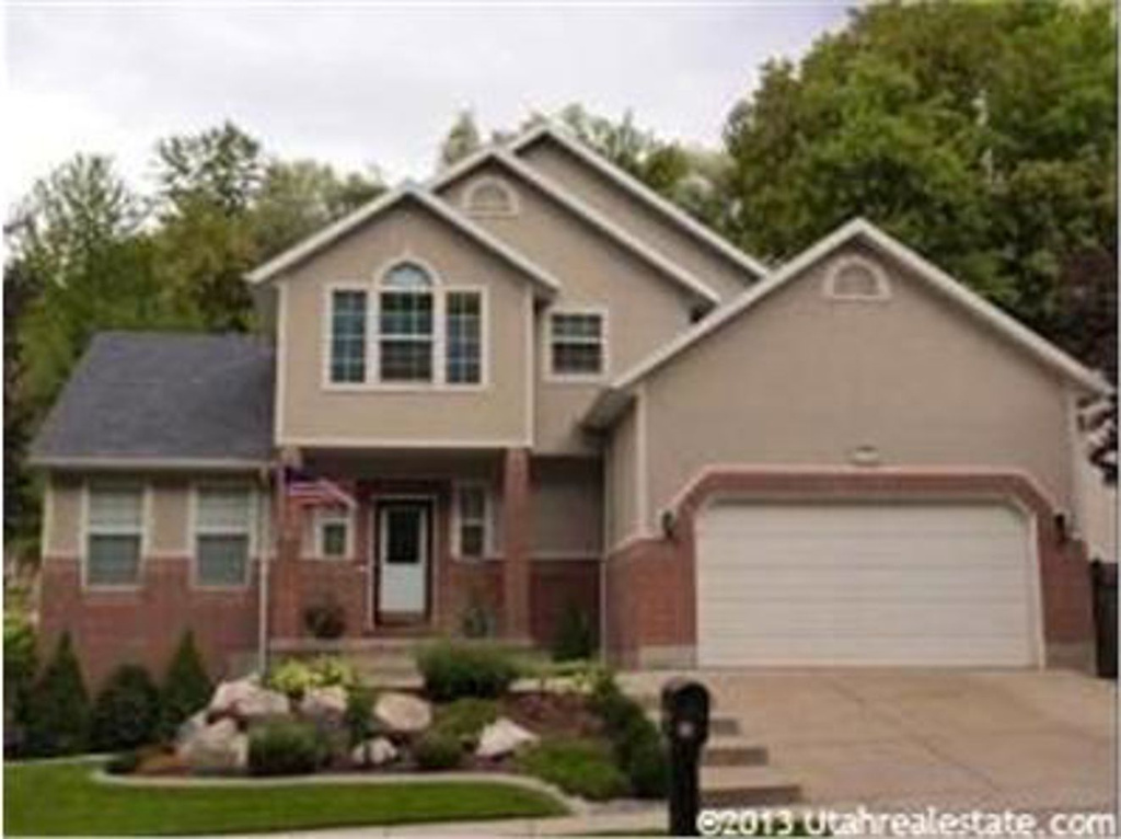 1542 N 2575 E, Layton, UT 84040