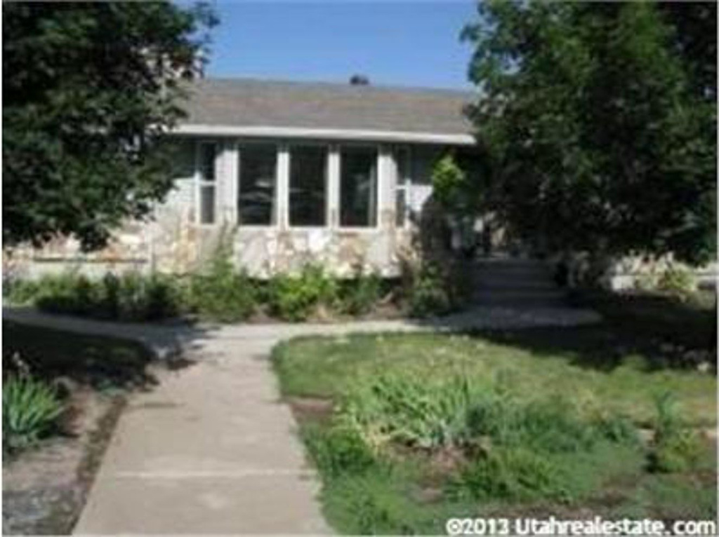 565 N Main St, Millville, UT 84326
