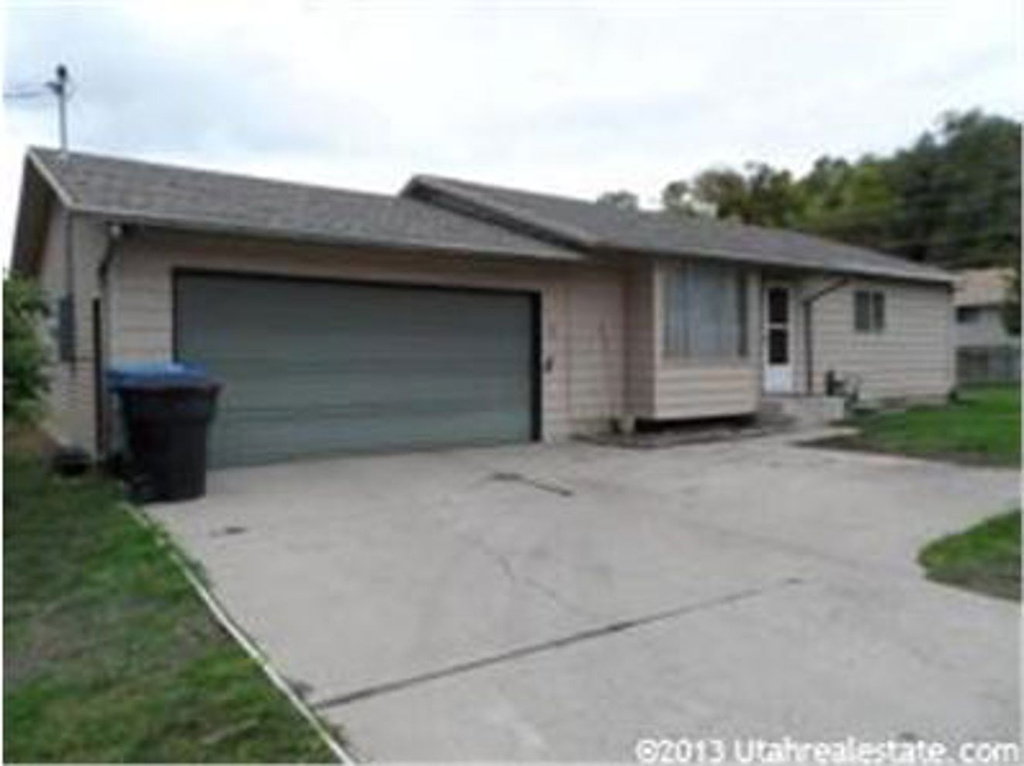 40 Canyon Cv, Logan, UT 84321