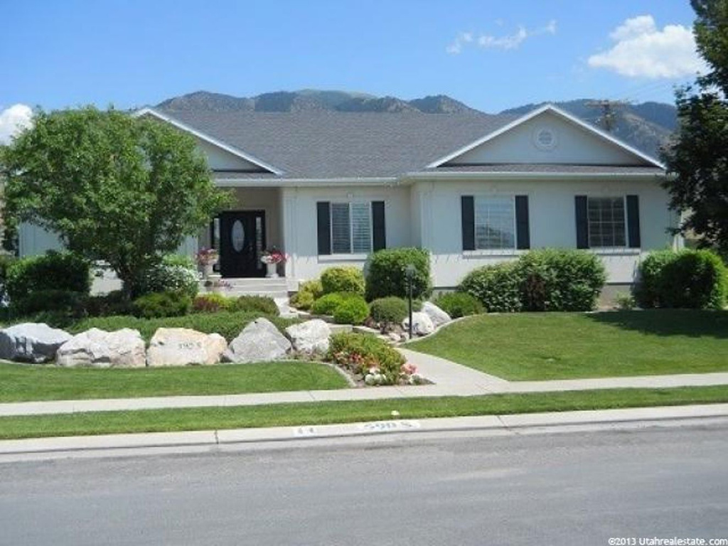 590 S 800 E, River Heights, UT 84321