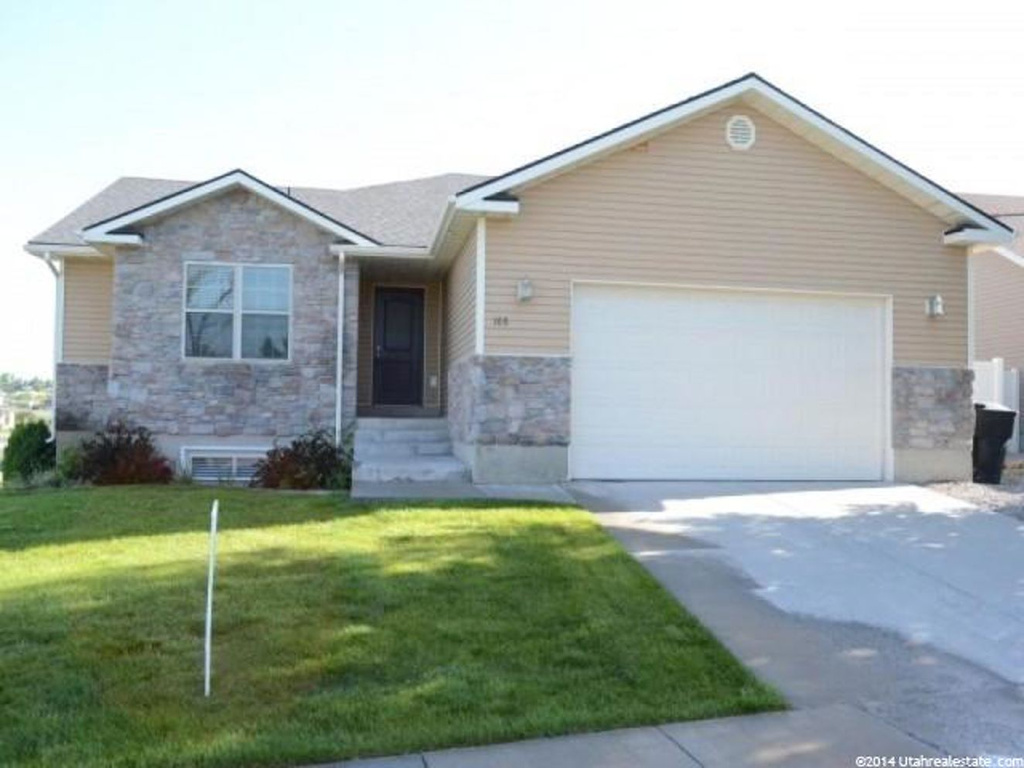 109 E Andrews Ln, Providence, UT 84332