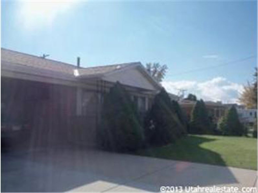 446 E 9120 S, Sandy, UT 84070