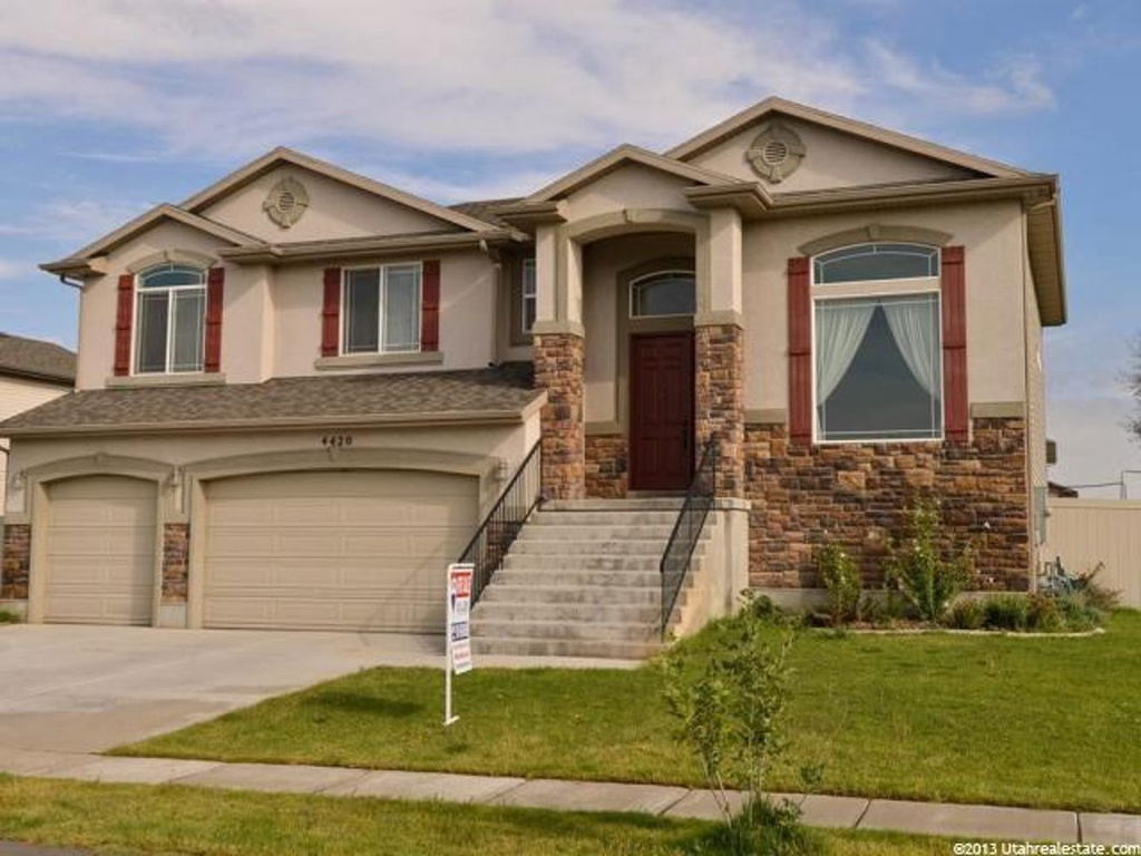 4420 W 5850 S, Hooper, UT 84315