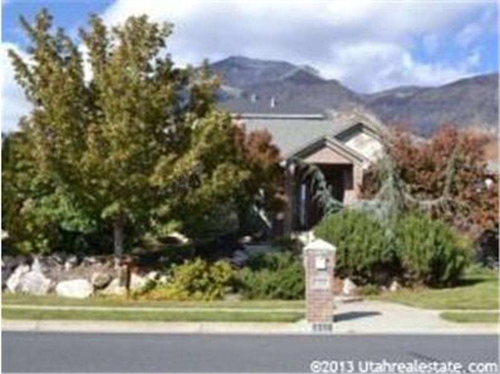 830 E 3550 N, North Ogden, UT 84414