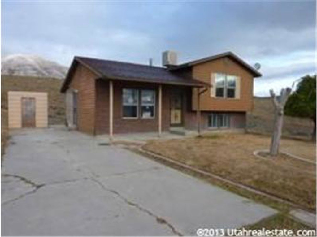 12760 W Faust Valley Rd, Thatcher, UT 84337