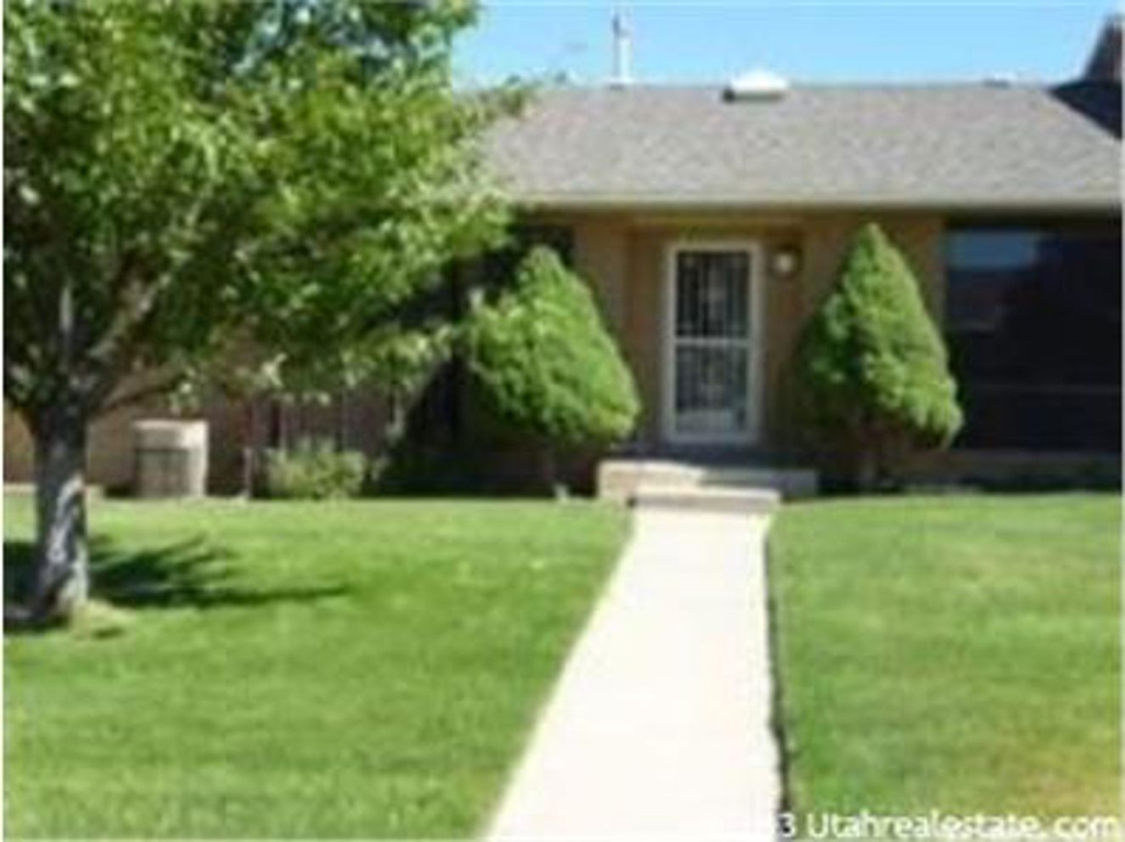 979 E 5675 S, South Ogden, UT 84405
