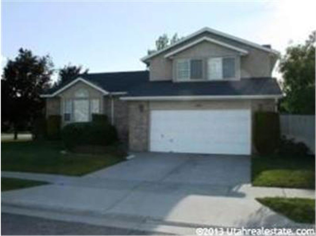 11988 S Nicklaus Rd E, Sandy, UT 84092