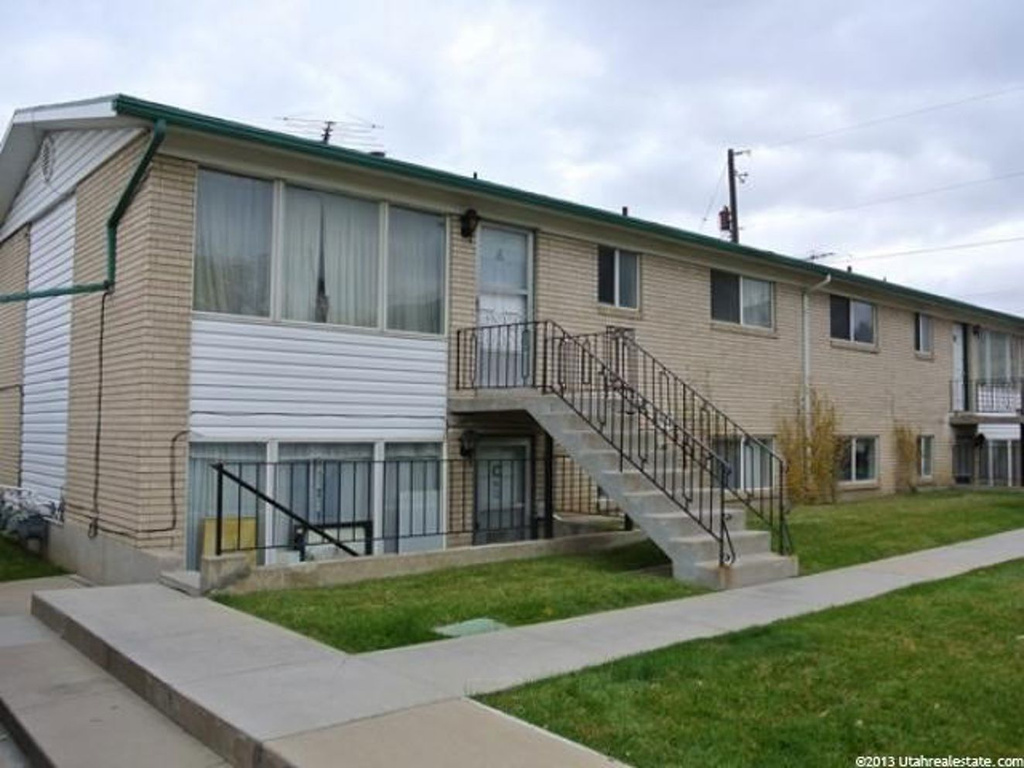 1974 N 75 W, Sunset, UT 84015