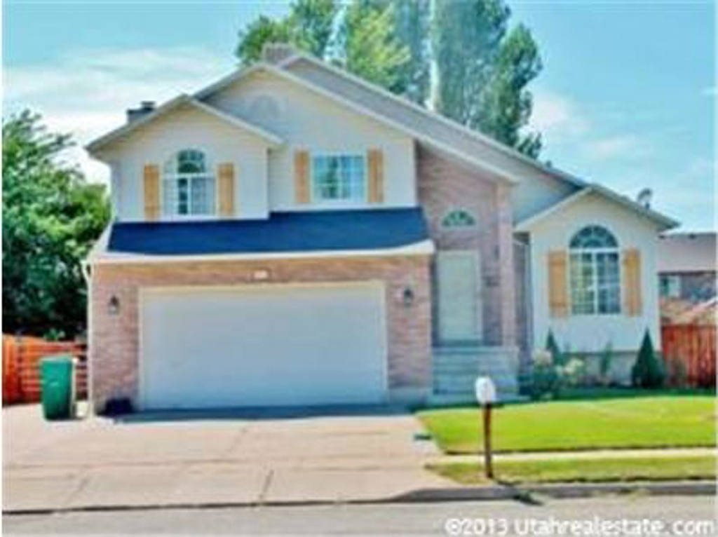 4929 S 3000 W, Roy, UT 84067