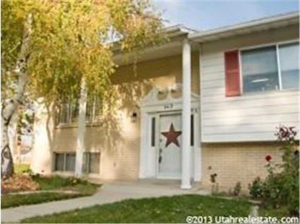 6413 E Rodeo Ln, Murray, UT 84121