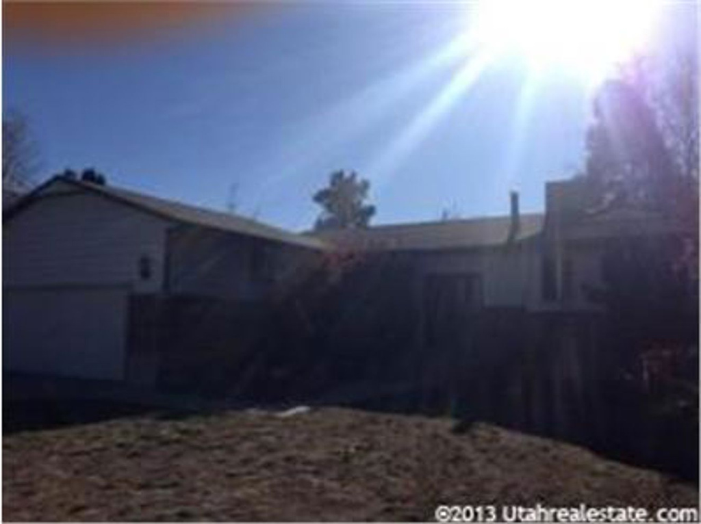 1796 Kimsbrough Rd, Sandy, UT 84092