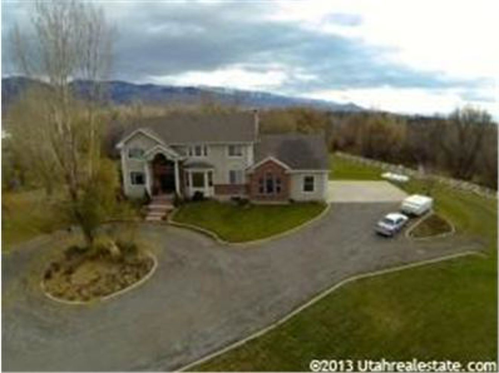 560 E 12400 N, Cove, UT 84320