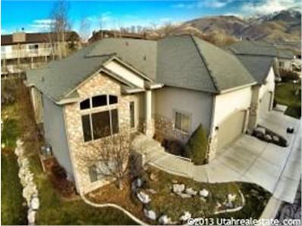 2475 E 1900 N, Layton, UT 84040