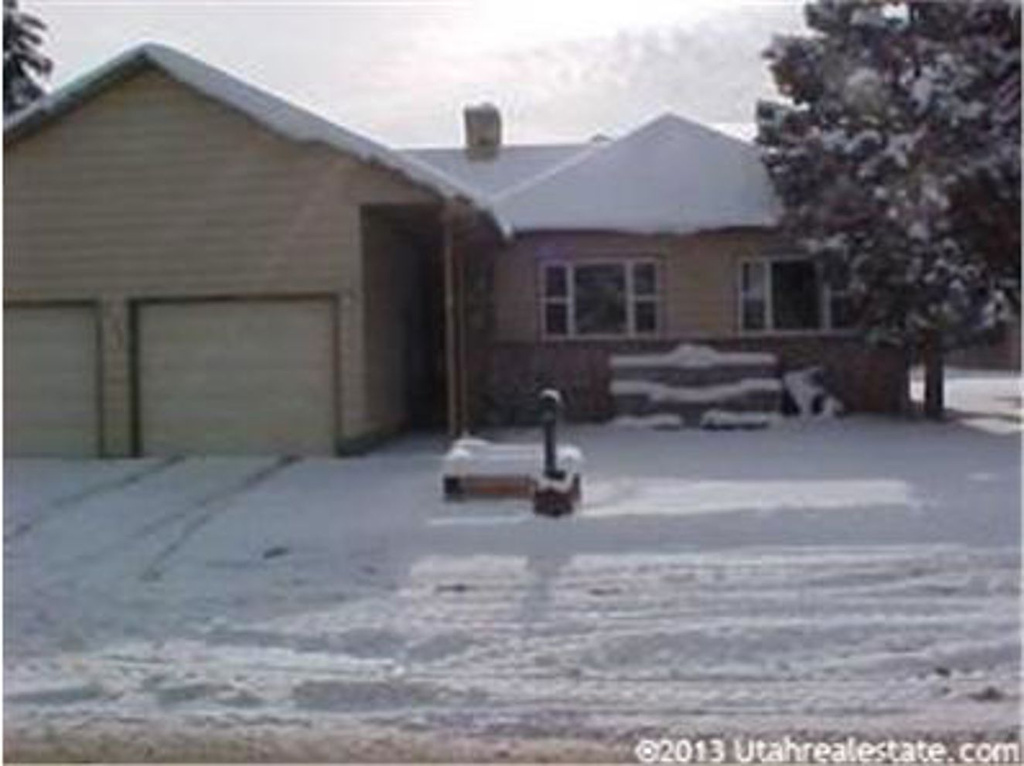 111 W 100 S, Mantua, UT 84324