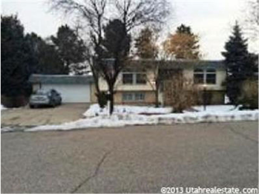 230 E 5100 S, Washington Terrace, UT 84405
