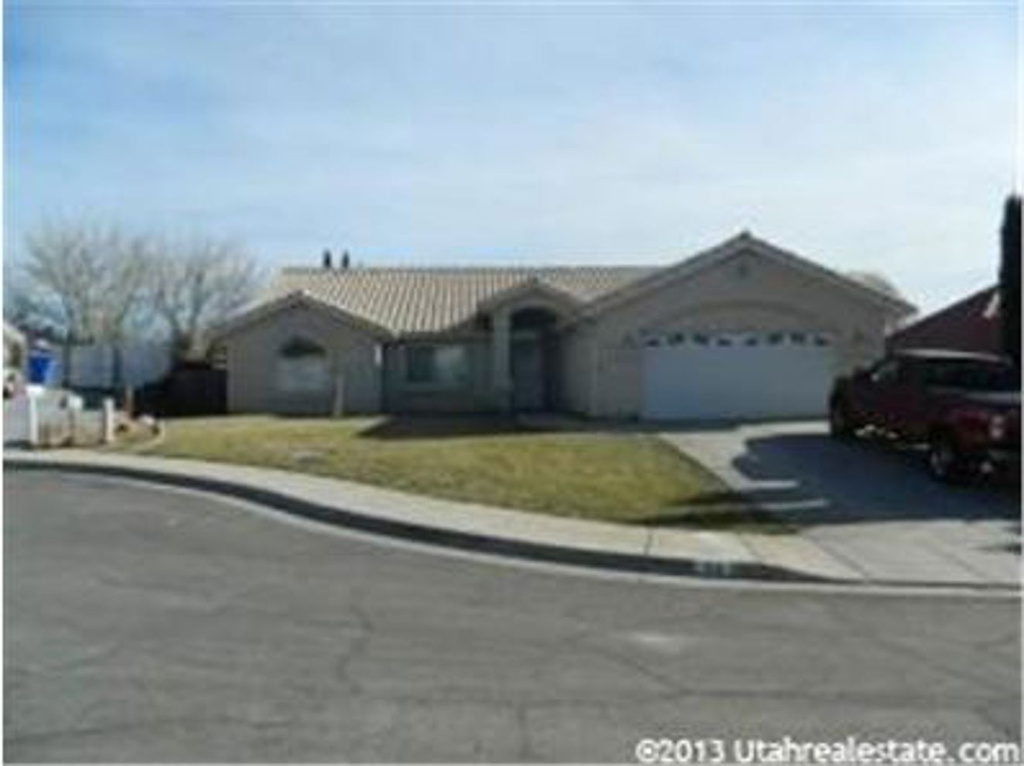 84 N 2250 E, St. George, UT 84790