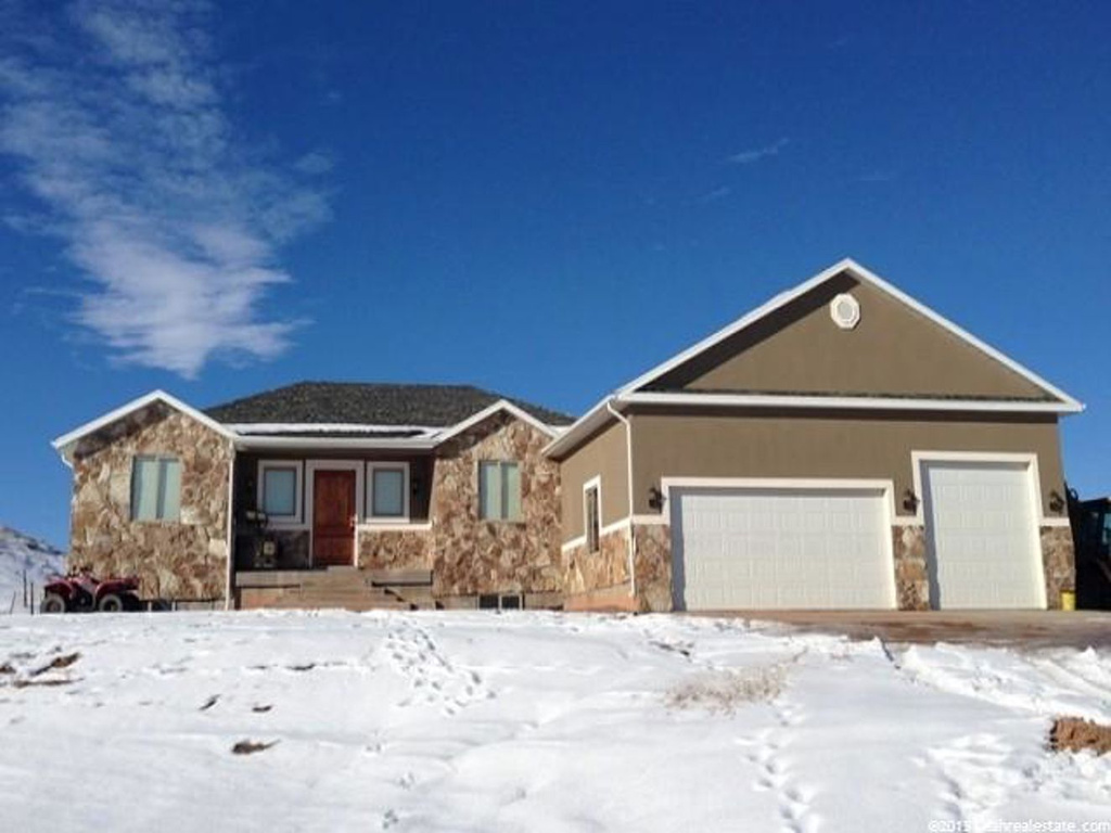 8772 E 2500 N, Gusher, UT 84026