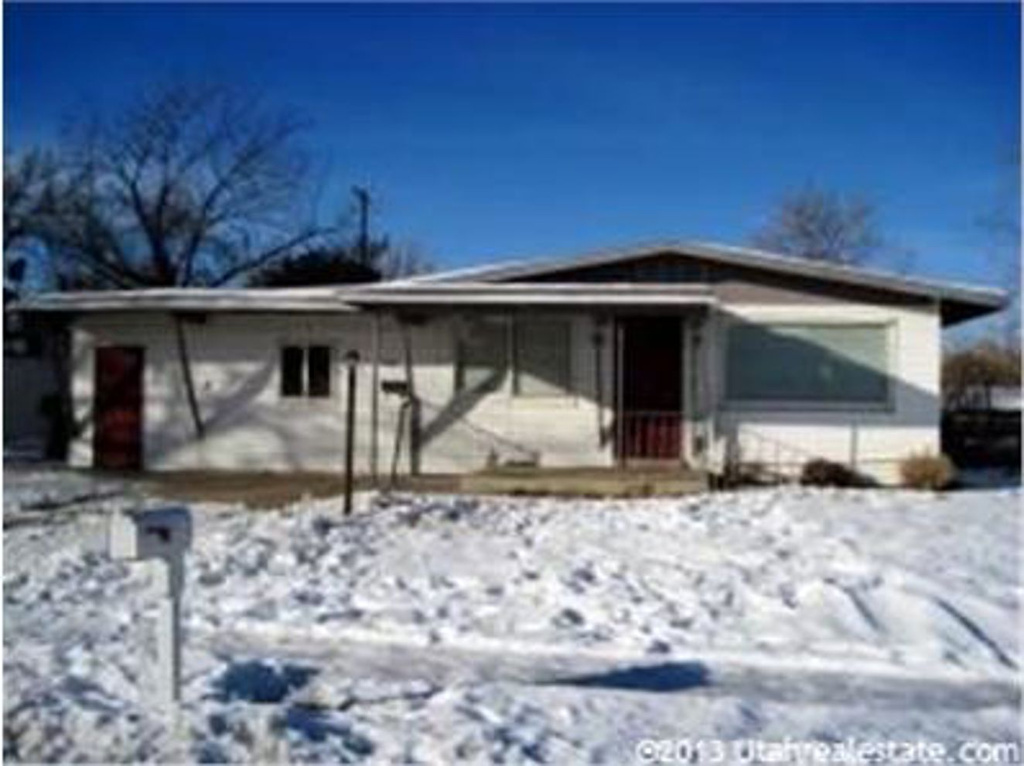 1481 N 400 W, Sunset, UT 84015