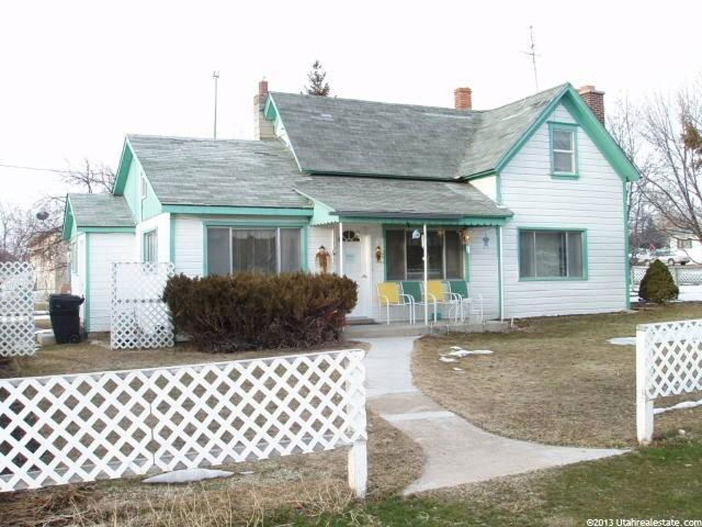 89 E 400 S, Mt Pleasant, UT 84647
