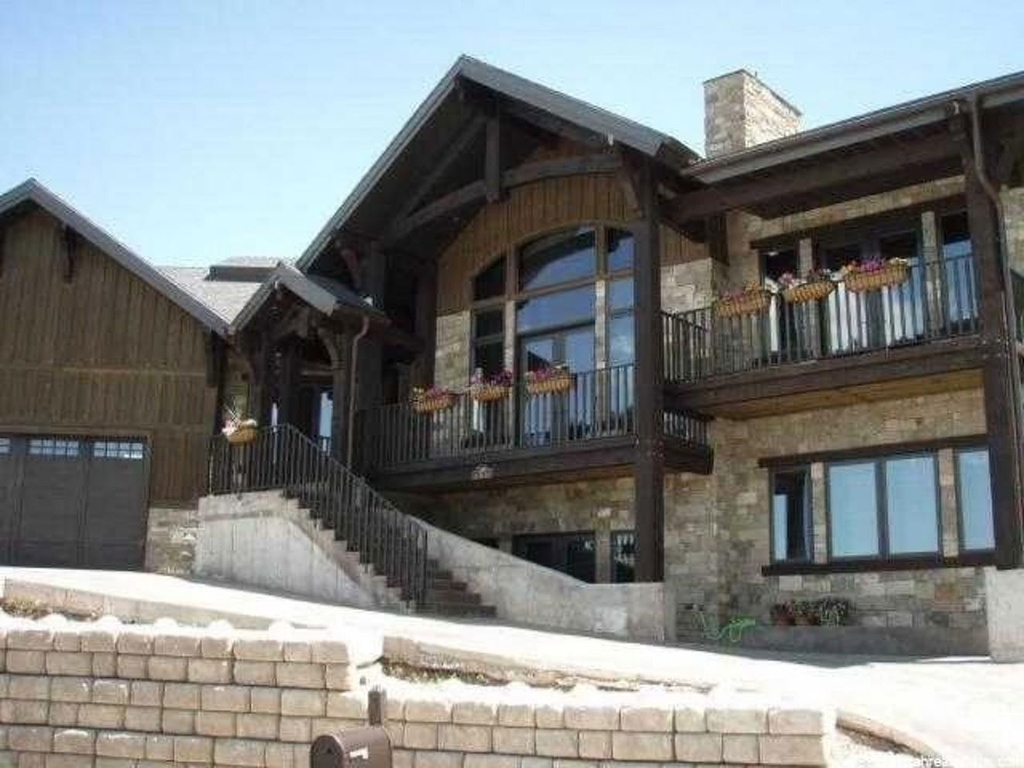 2451 S Deer Run Cir E, Bountiful, UT 84010