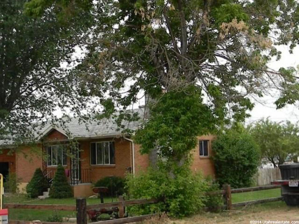 391 E 200 S, Mt Pleasant, UT 84647