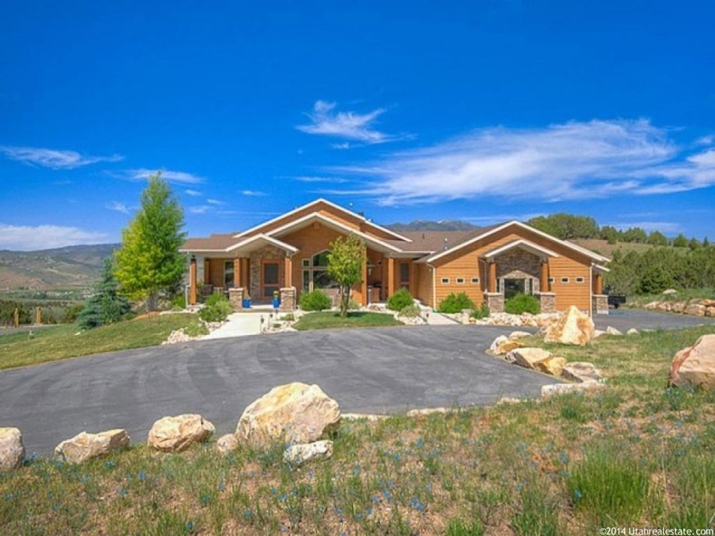 985 Cherry Hills Dr, Wanship, UT 84017
