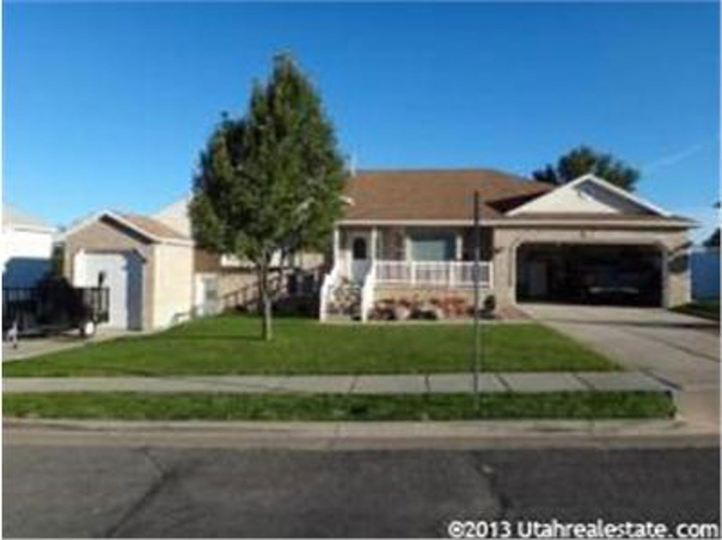 2786 W 5200 S, Roy, UT 84067