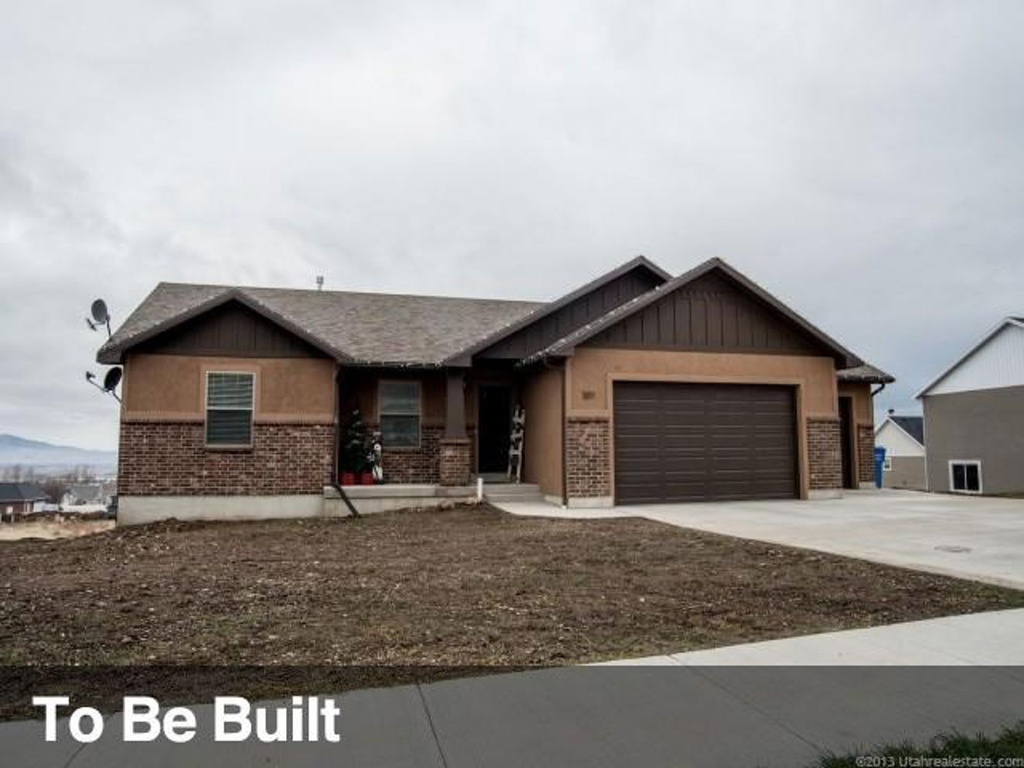 225 N Hammond Ln E, Providence, UT 84332