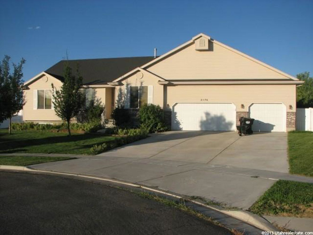 2176 N 2600 W, Clinton, UT 84015