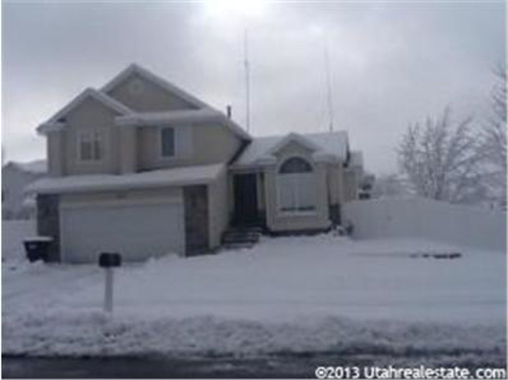 939 W 1470 N, Clinton, UT 84015