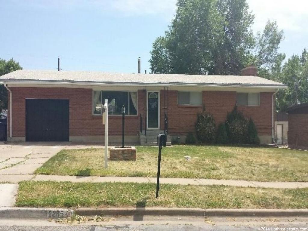 2265 W 5900 S, Roy, UT 84067