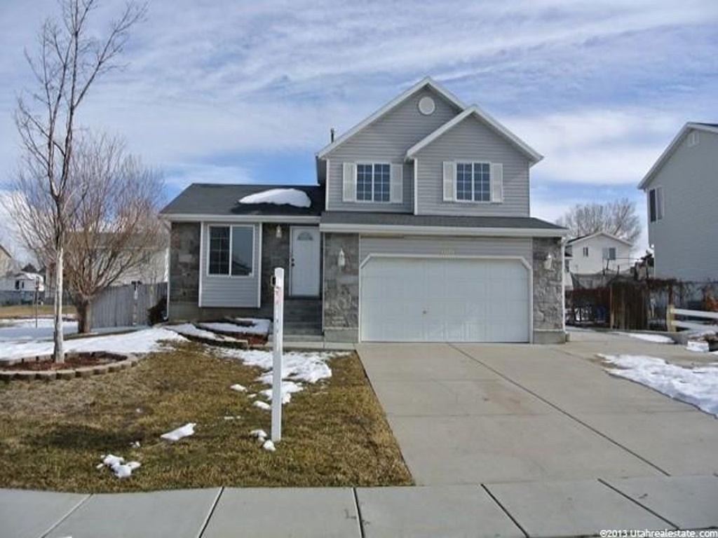 1676 N 775 W, Clinton, UT 84015