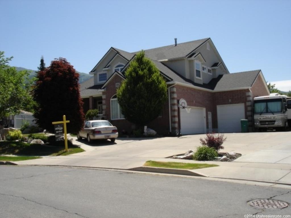 1974 E 75 S, Layton, UT 84040