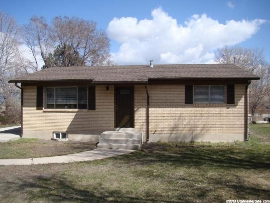 22 N Main St, Mendon, UT 84325