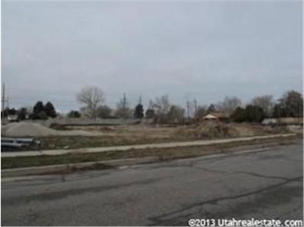 8795 S 1350 E, Sandy, UT 84094